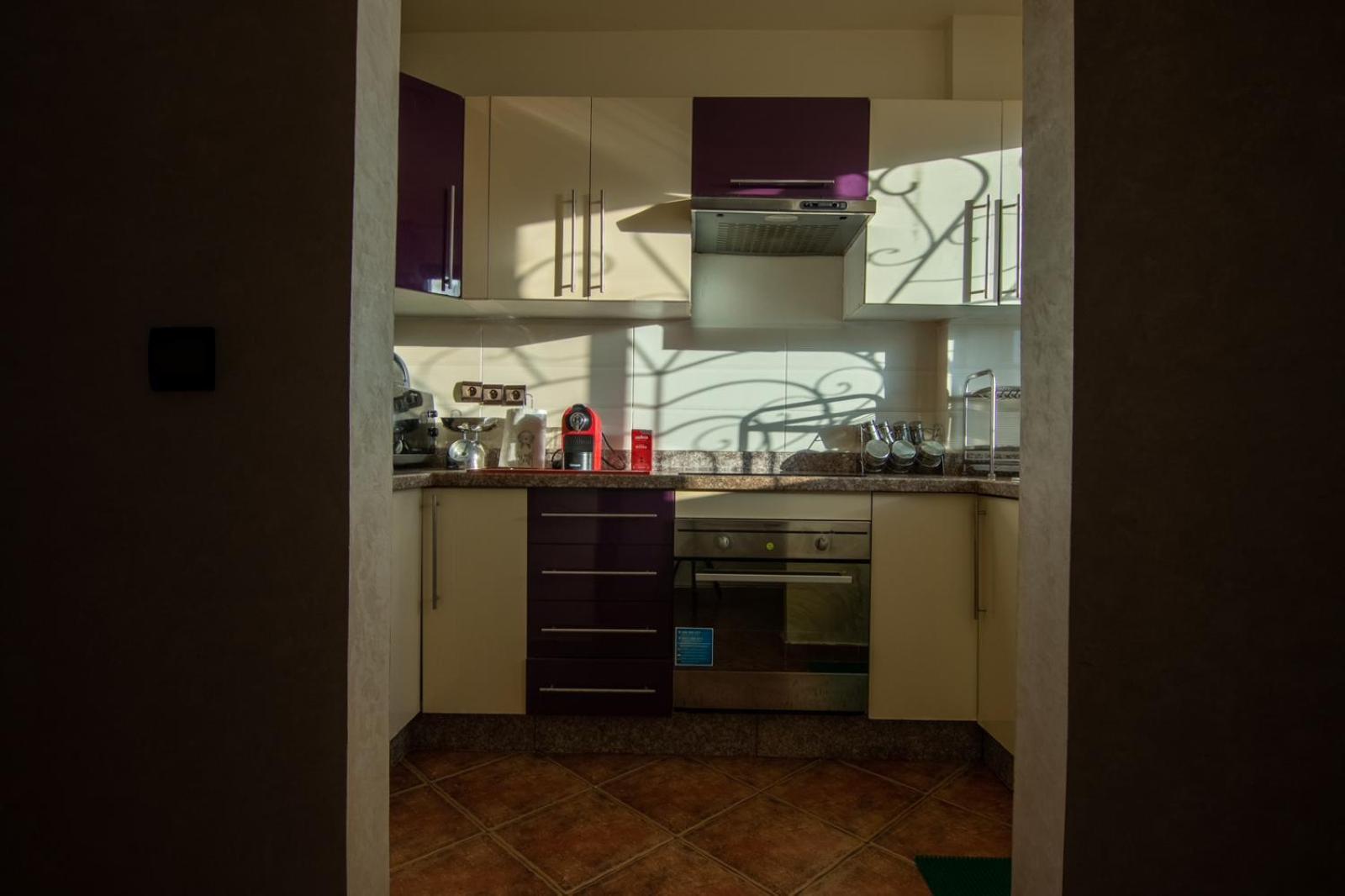 Prime Near With Pool, Amenities, Activities Deals Appartement