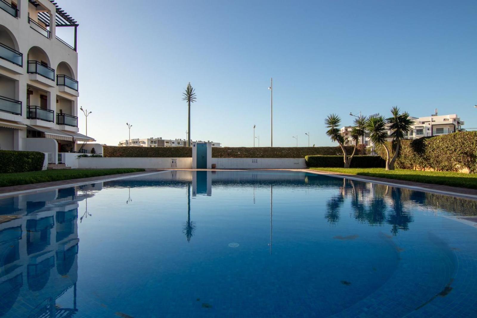 Prime Near With Pool, Amenities, Activities Deals Appartement *